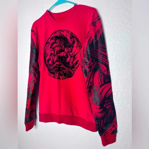 Vie Riche Men’s Red Long Sleeve Celtic Wave Sweat Shirt Size Small Rare